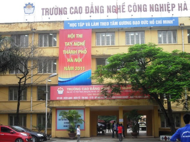 Trường Cao đẳng nghề công nghiệp Hà Nội, nơi thầy Công đang giảng dạy